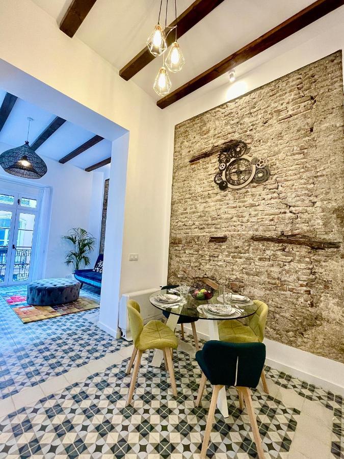 Puerta Roja 3 Bedroom Luxury Apartment Malaga Exterior photo